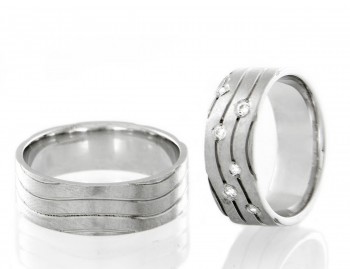 340 - Poročna prstana z diamanti iz belega zlata